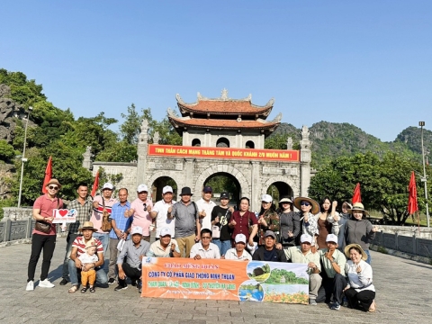 DU LỊCH NINH BÌNH - CHÙA BÁI ĐÍNH - CỐ ĐÔ HOA LƯ